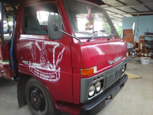 หกล้อ..เครือง.อีซูสุ100แรง สภาพดีเดิมสวยๆ พร้อมใช้งาน ปจุบันเป็นรถส่วนบุคคล ทั่วไป