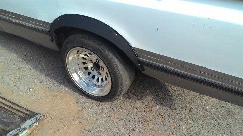 ขายแม็กหยดน้ำ15"กว้าง8 5รู114.3  7,500บ.