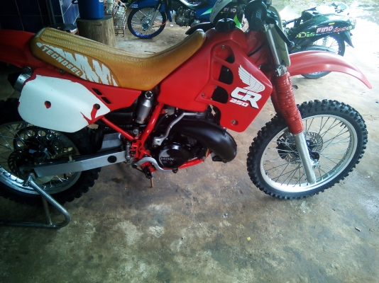 ขาย cr 250 r เก่าเก็บหรือแลกเอ็นดูโล่ คับ (มีคริบvdo) ขาย cr 250 r เก่าเก็บหรือแลกเอ็นดูโล่ คับ (มีคริบvdo)