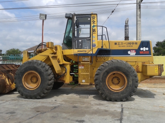 ขาย KOMATSU  WA 300-1