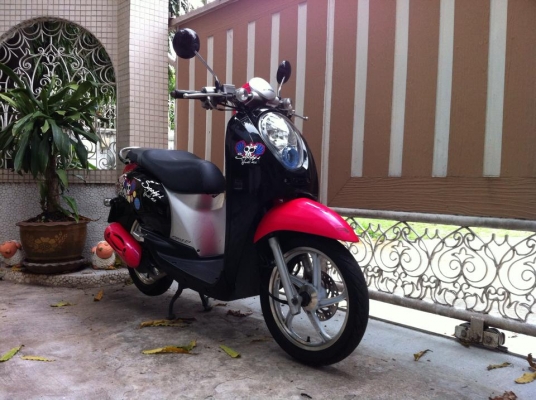 ขออนุญาติขาย HONDA Scoopy-i 110 รถปี55 ตัว TOP ล้อแม็กโอนให้ฟรีครับ