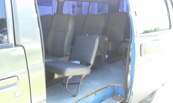 ขายรถตู้ lh61V เครื่อง2l เบาะ4แถว