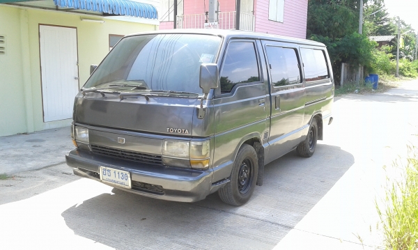 ขายรถตู้ lh61V เครื่อง2l เบาะ4แถว