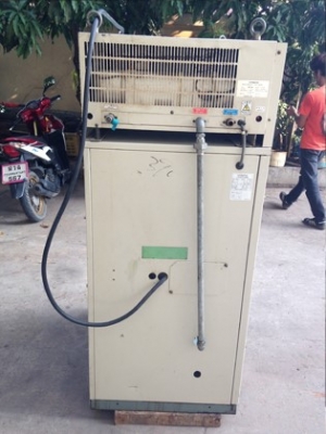 เครื่องปั้มลม Hitachi 7.5 เครื่องปั้มลม Hitachi 7.5