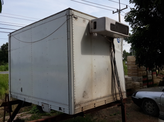 ตู้รถห้องเย็นใส่รถวีโก้