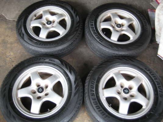 ขายแม็ก skyline สกายลาย พร้อมยาง บริจโตน ปี12 ดอกแน่น