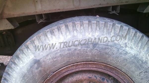 4 ล้อใหญ่ เครื่องนิสสัน ED30 เกียร์นิสสัน คาร์บอน 5เกียร์