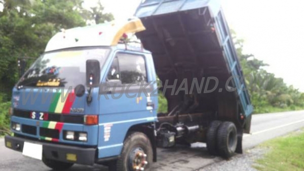 รถบรรทุก 6 ล้อดัมพ์ ISUZU 115 แรงม้า เครื่อง 4BD1 รถบรรทุก 6 ล้อดัมพ์ ISUZU 115 แรงม้า เครื่อง 4BD1