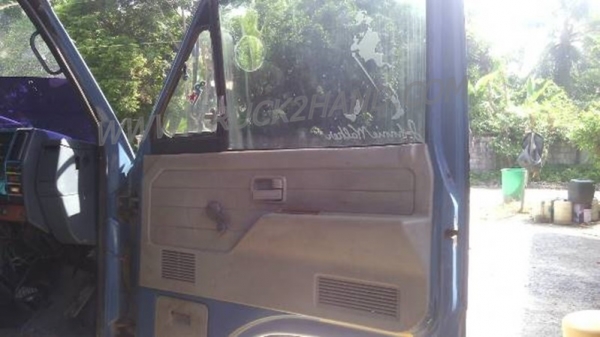 รถบรรทุก 6 ล้อดัมพ์ ISUZU 115 แรงม้า เครื่อง 4BD1 รถบรรทุก 6 ล้อดัมพ์ ISUZU 115 แรงม้า เครื่อง 4BD1