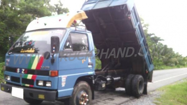 รถบรรทุก 6 ล้อดัมพ์ ISUZU 115 แรงม้า เครื่อง 4BD1 รถบรรทุก 6 ล้อดัมพ์ ISUZU 115 แรงม้า เครื่อง 4BD1