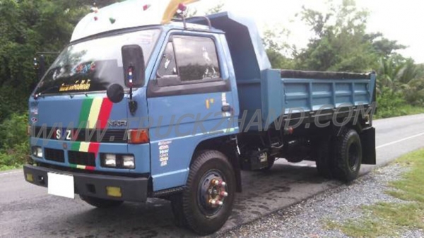 รถบรรทุก 6 ล้อดัมพ์ ISUZU 115 แรงม้า เครื่อง 4BD1 รถบรรทุก 6 ล้อดัมพ์ ISUZU 115 แรงม้า เครื่อง 4BD1