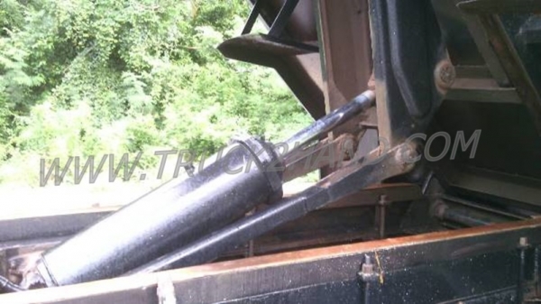 รถบรรทุก 6 ล้อดัมพ์ ISUZU 115 แรงม้า เครื่อง 4BD1 รถบรรทุก 6 ล้อดัมพ์ ISUZU 115 แรงม้า เครื่อง 4BD1