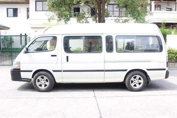 ขายรถตู้หลังคาสูง รถมือเดียวป้ายเเดง