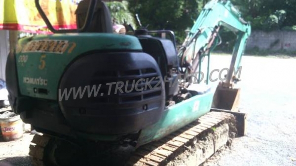 รถแบคโฮ KOMATSU PC 30 รุ่น 8