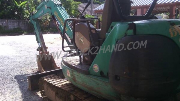 รถแบคโฮ KOMATSU PC 30 รุ่น 8