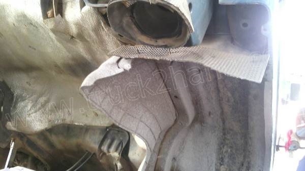 รถบรรทุก 6 ล้อ ISUZU NPR 115 แรงม้า พวงมาลัยเพาเวอร์