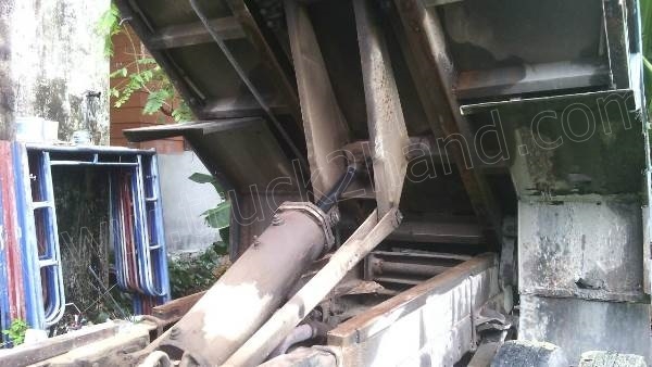 รถบรรทุก 6 ล้อ ISUZU NPR 115 แรงม้า พวงมาลัยเพาเวอร์