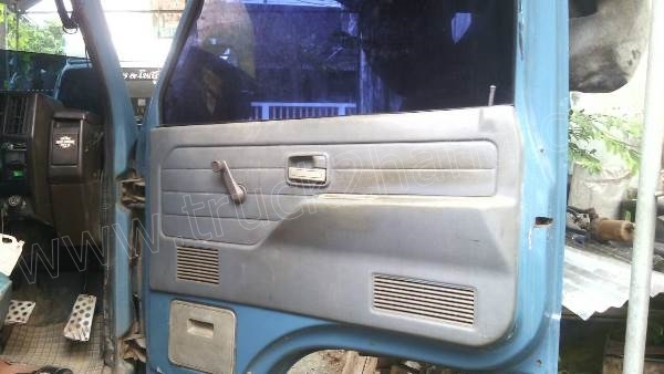 รถบรรทุก 6 ล้อ ISUZU NPR 115 แรงม้า พวงมาลัยเพาเวอร์