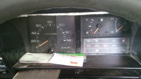 รถบรรทุก 6 ล้อ ISUZU NPR 115 แรงม้า พวงมาลัยเพาเวอร์