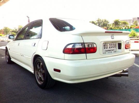 civic eg 4dr แต่ง ferio ตัวนอกเกือบทั้งคัน เครื่อง วีเทค