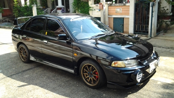 ขายมิตซู Lancer ck 1800cc.ชุดแต่งอีโว4 รอบคัน รถพร้อมใช้ ไม่ต้องซ่อม
