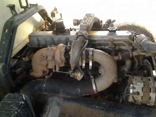 เทรลเลอร์บรรทุกรถเกี่ยวข้าว เครื่อง HO7C TURBO พร้อมใช้ถูกๆครับ (ทีมงานรถคุณภาพ)