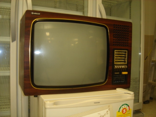ขายทีวีเก่าโบราณ 2 เครื่อง ขายทีวีเก่าโบราณ 2 เครื่อง