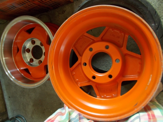 ขายแม็กขอบ15กว้าง7 et-23 มี 2วง มี2 วง ขายแม็กขอบ15กว้าง7 et-23 มี 2วง มี2 วง