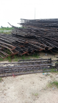 ขายโครงจั่วถักยาว6-9เมตรโลละ16 บาท แผ่นหลังคาเมทัลชีตยาว 8-10 เมตรสวยบ้างไม่สวยบ้างโลละ 16 บาทคัดได้แต่ตัดสั้นไม่ได้
