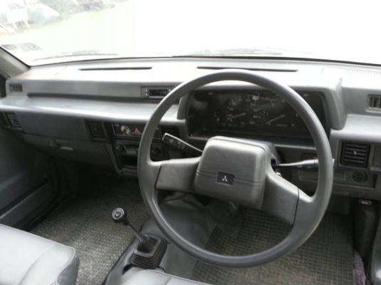 ขายถูกรถมิตซูบิชิ L200 ไซโคลน