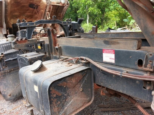 รถฮีโน่ 6 ล้อดั้ม 150 แรงม้า. ปี 54  ( ปลายปี )  สนใจติดต่อ 081 - 6079515