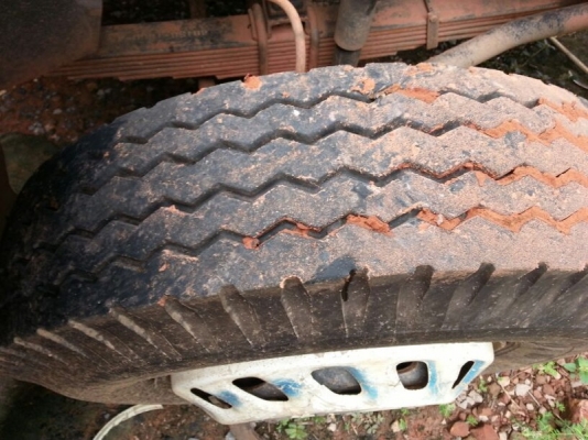 รถฮีโน่ 6 ล้อดั้ม 150 แรงม้า. ปี 54  ( ปลายปี )  สนใจติดต่อ 081 - 6079515