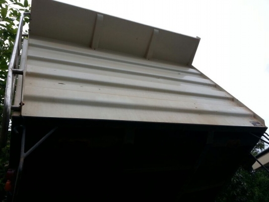 รถฮีโน่ 6 ล้อดั้ม 150 แรงม้า. ปี 54  ( ปลายปี )  สนใจติดต่อ 081 - 6079515