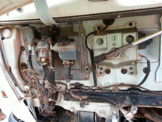 รถฮีโน่ 6 ล้อดั้ม 150 แรงม้า. ปี 54  ( ปลายปี )  สนใจติดต่อ 081 - 6079515