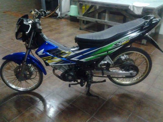 ขายฮอด้าโซนิค125มีทะเบียนชุดโอนสภาพดีติดต่อสรกฤช091-8892274 086-0767308