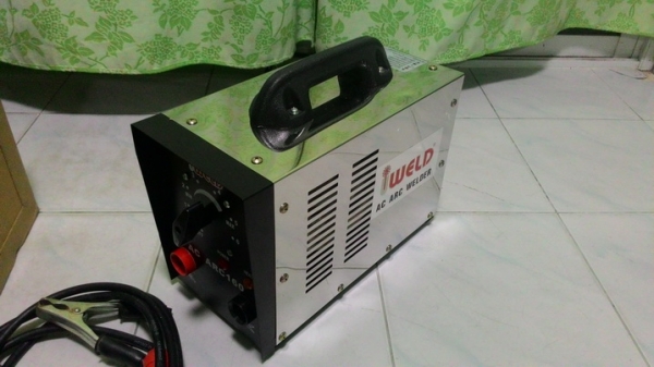 ตู้เชื่อมไฟฟ้า IWELD ขนาด 160 แอมป์ สภาพเหมือนใหม่ครับ