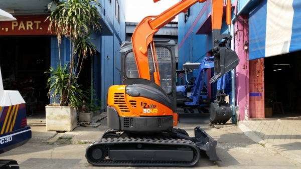 ขาย รถขุด  HITACHI  รุ่น EX30UR-2- แทร็กยางสวย มือสองญี่ปุ่น