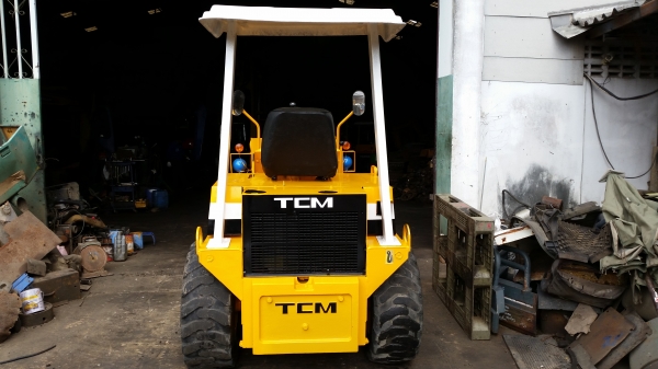 ขาย รถตัก TCM รุ่น 808A มือสองญี่ปุ่น ขาย รถตัก TCM รุ่น 808A มือสองญี่ปุ่น