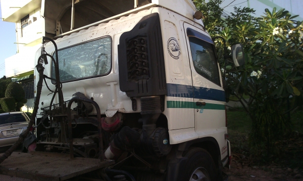 ขายรถสิบล้อMAGAหัวลากนํ้ามันพร้อมห้าง2เพลาบรรจุ30000ลิตร