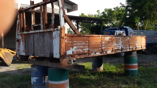 ขายกระบะรถ 6 ล้อ ใหญ่