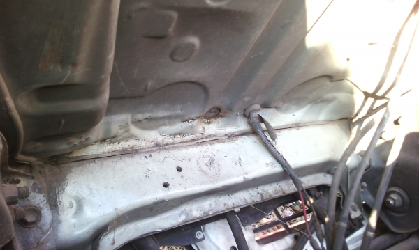 ขายด่วนรถสิบล้อหัวลากMAGAเครือง260แรงปี48ยางเรเดื่ยน