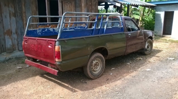 ขาย ISUZU KB 2200 รถใช้งานอยู่ทุกวัน ทะเบียนพร้อม ราคาต่อรองได้