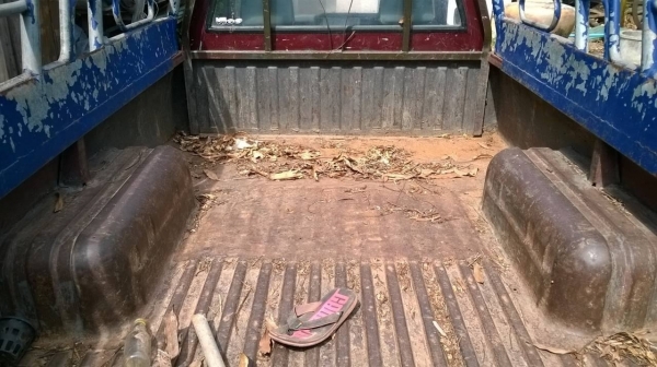 ขาย ISUZU KB 2200 รถใช้งานอยู่ทุกวัน ทะเบียนพร้อม ราคาต่อรองได้