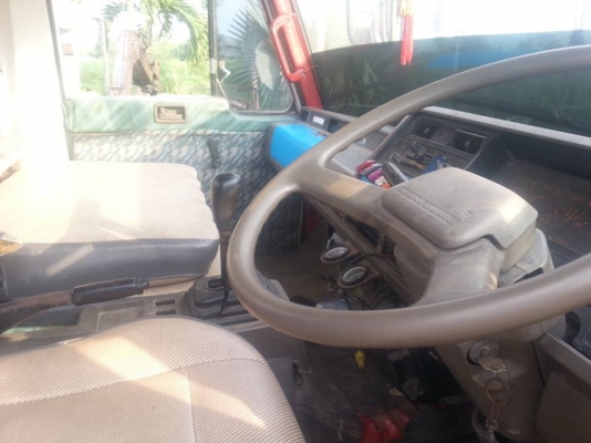 ขายด่วนรถ6ล้อติดเครน3ตัน