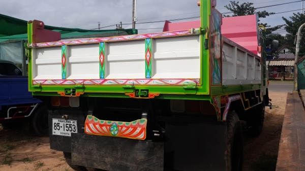 ขายด่วนHINOหกล้อดั้มยาง900เครื่องHO7C 185 แรงสภาพพร้อมใช้แอร์เย็นโทร0843923995