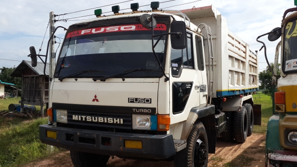 ขายด่วนไอ้หลงโบสองเพลาดั้มซีเรี่ยนสูงFN527MTF 7084สภาพสวยโทร0843923995