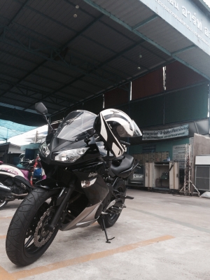ขายด่วน ninja 650f 2010 เอกสารครบพร้อมโอน พรบ.ไม่ขาด ไมล์วิ่ง 12xxxx ลดได้