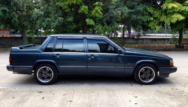 ใครสนใจ Volvo740แต่งสวยๆ วาง1J ถามมาได้ครับเดี๋ยวลดราคาให้อีก