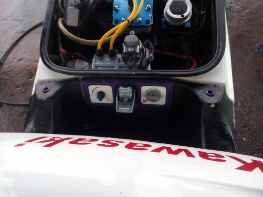 ขายเรือยืน Kawasaki SX-R 750 แต่งเพียบจากญี่ปุ่น เล่นได้เลย..