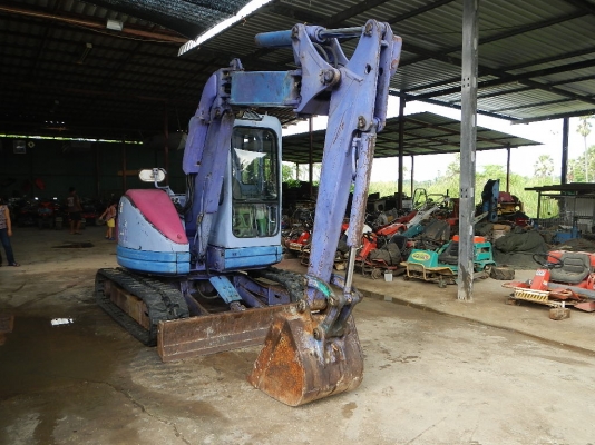 ขายรถขุด BACKHOE KOMATSU PC50-2E พร้อมใช้งาน ขายรถขุด BACKHOE KOMATSU PC50-2E พร้อมใช้งาน